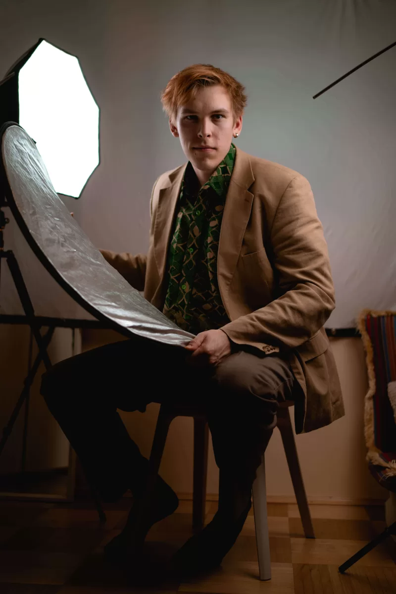 Portrait of the photographer Fedor Vasilev in his studio
