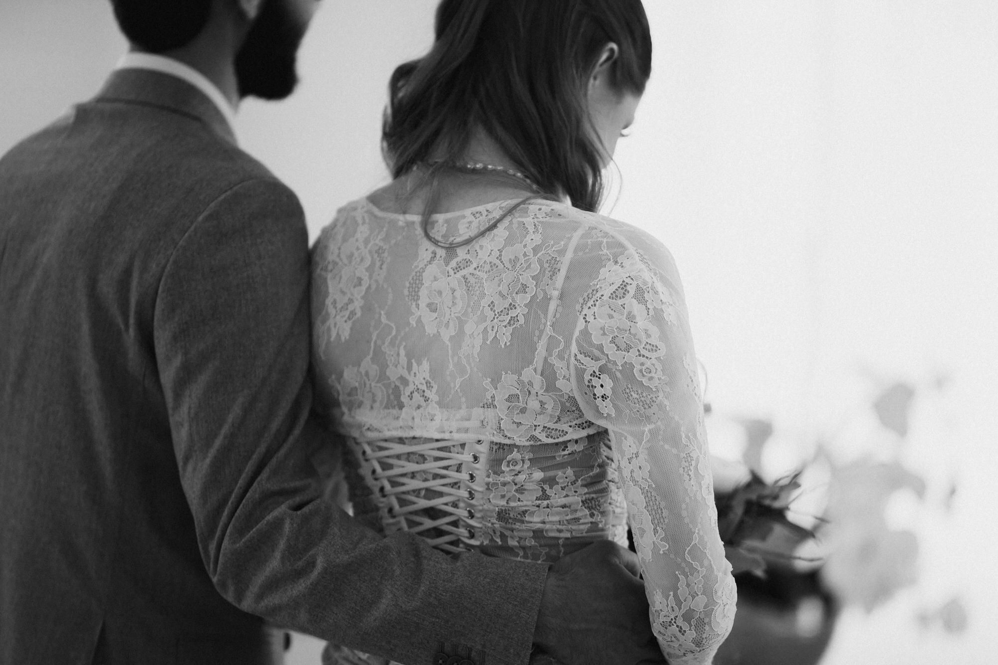 black and while photo of a couple on their wedding ceremony